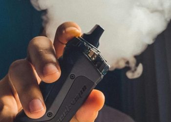 El uso del vapeador comienza a asociarse al cáncer de pulmón