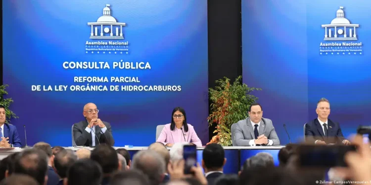 Venezuela aprobó la reforma petrolera para permitir la inversión privada