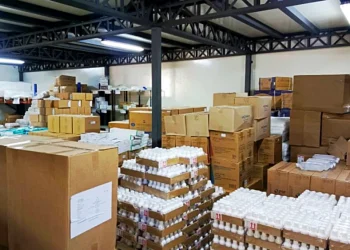 Importadores de medicamentos hablan de desabastecimiento ante falta de pago del Estado