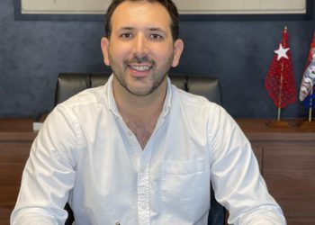 Concejal rechaza denuncia por lesión de confianza y la atribuye a «una maniobra de campaña política»