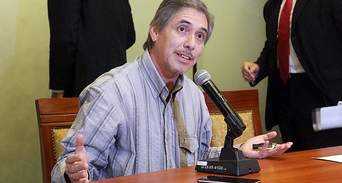 Gobierno le debe USD 12 millones a los transportistas, según empresario