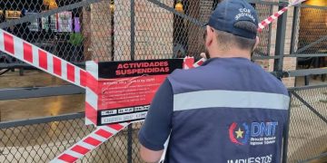 Suspenden temporalmente conocido local por falta de emisión de comprobantes de venta