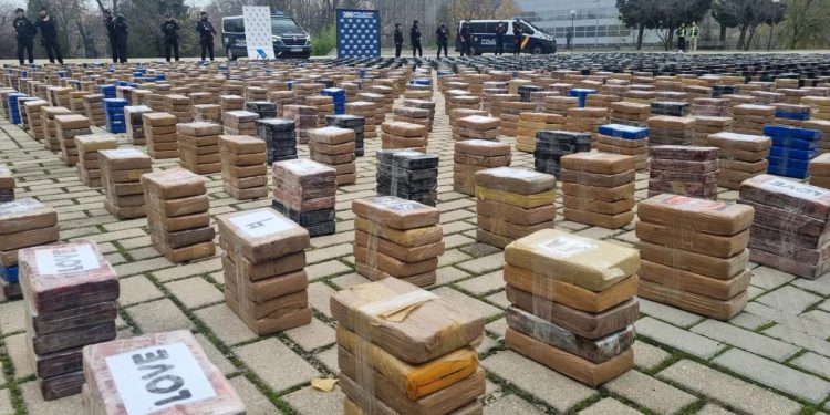 España: desarticulan organización que dominaba el tráfico con «narcolanchas» en el Atlántico