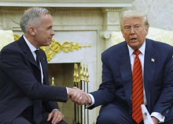 Trump advirtió a Canadá con aranceles del 100% si negocia con China