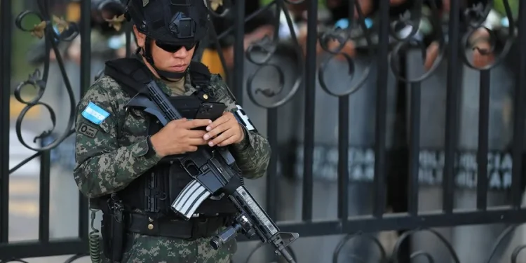 Crisis política en Honduras se agudiza tras la petición de un nuevo escrutinio «voto por voto»