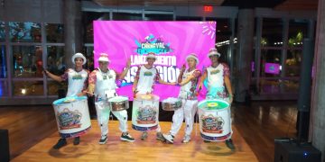 La euforia del Carnaval Encarnaceno 2026, en su edición 100, se presentó en La Matrix ueno