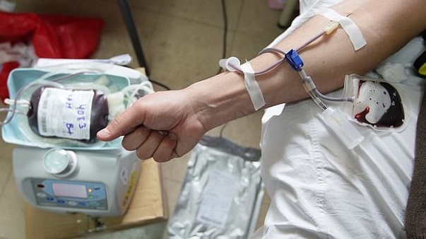 Instan a donar sangre por lo menos dos veces al año