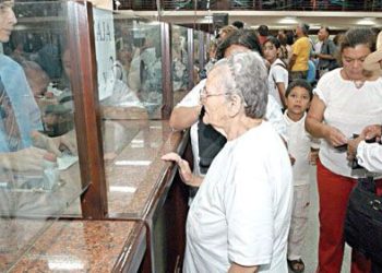 Plantean que 57 años sea la edad mínima de jubilación para docentes
