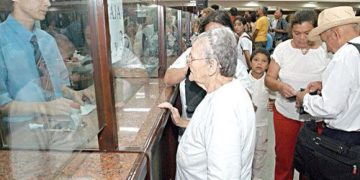 Plantean que 57 años sea la edad mínima de jubilación para docentes