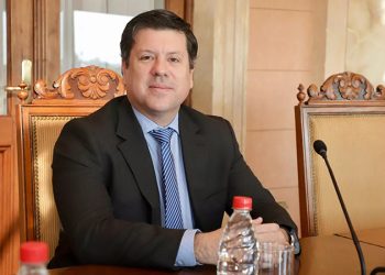 Titular del MIC niega haber sido notificado sobre un eventual nombramiento como jefe de Gabinete