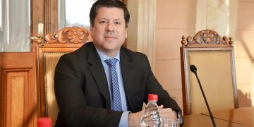 Titular del MIC niega haber sido notificado sobre un eventual nombramiento como jefe de Gabinete