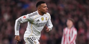 Mbappé no jugará la Supercopa de España por una lesión