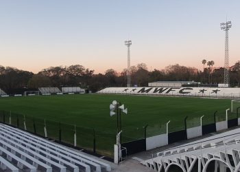 Cerro Porteño y San Lorenzo chocarán esta noche desde las 20:00