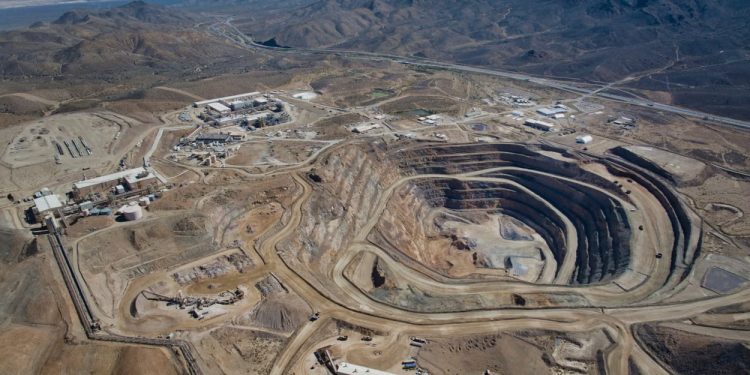 Paraguay se posiciona en el radar minero internacional con titanio