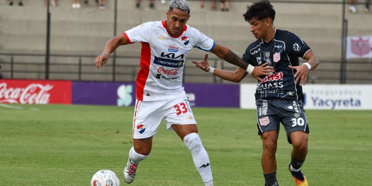 Nacional dejó los puntos en casa ante San Lorenzo