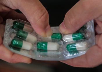 Gobierno ofrece a farmacéuticas autorizar créditos para dar aire con las deudas que tienen con ellos