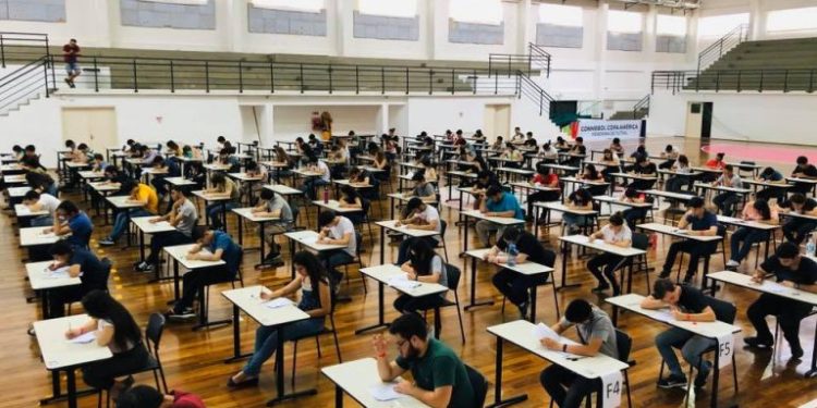 Unos 300 postulantes rinden este jueves para ingresar a la Universidad Politécnica Taiwán-Paraguay