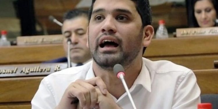 Afirman que de hecho los parlamentarios ni siquiera deberían tener una jubilación