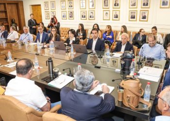 MEF descarta aumento de impuestos para financiar déficit de la Caja Fiscal