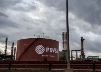El Parlamento de Venezuela aprueba en primera instancia la reforma a la Ley de Hidrocarburos