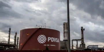 El Parlamento de Venezuela aprueba en primera instancia la reforma a la Ley de Hidrocarburos