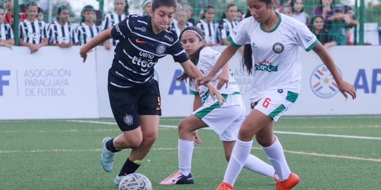 El Torneo Promocional Femenino Sub 15 ya tiene a sus semifinalistas