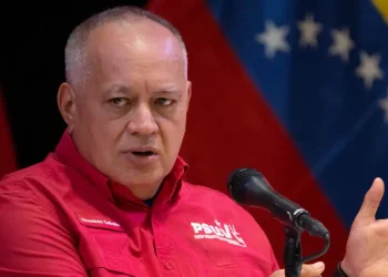 Diosdado Cabello, ministro de la dictadura venezolana, afirma que hubo civiles muertos en ataque de EEUU