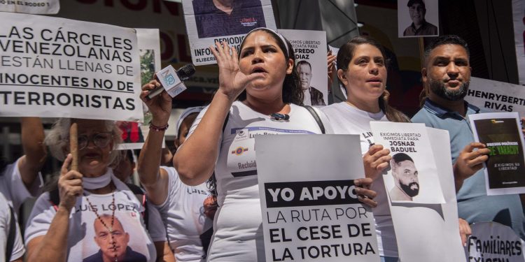 Venezuela libera a presos políticos