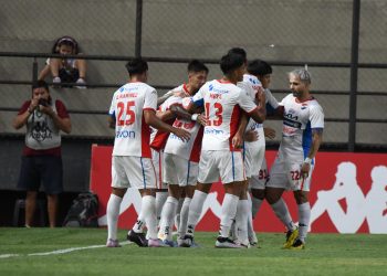 Nacional goleó al 2 de Mayo y sigue como único puntero del Apertura 2026