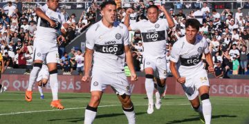 Olimpia y un comienzo triunfal frente a Guarani