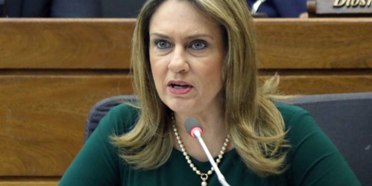 Se establece una mesa de trabajo con varios sectores para conversar sobre reforma de la Caja Fiscal