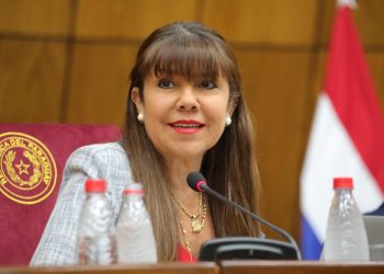 Celeste Amarilla acusa de «burros y mediocres que responden a la ANR» a docentes que reclaman por Caja Fiscal