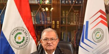 Ministro Bogarín González asume la presidencia del TSJE