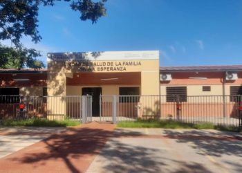 Robaron Unidad de Salud Familiar en Paraguarí