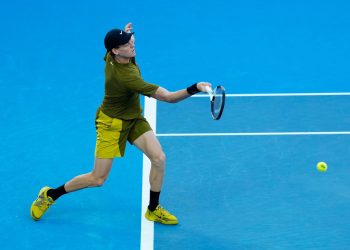 Sinner accede a segunda ronda del Abierto de Australia