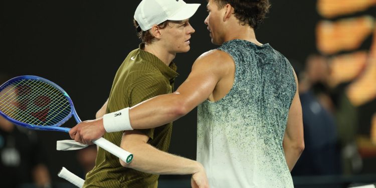 Sinner vence a Shelton y jugará con Djokovic por la final del Abierto de Australia