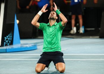 Novak Djokovic elimina a Jannik Sinner y es finalista del Abierto de Australia 2026