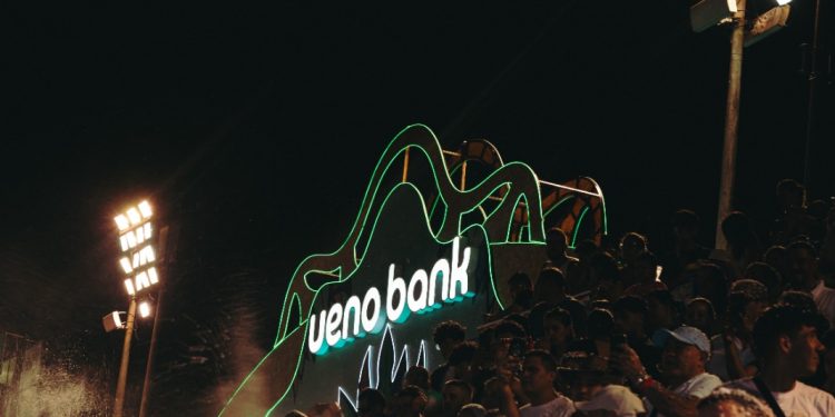 Carnaval Encarnaceno reúne a multitudes por fin de semana con acompañamiento de ueno bank