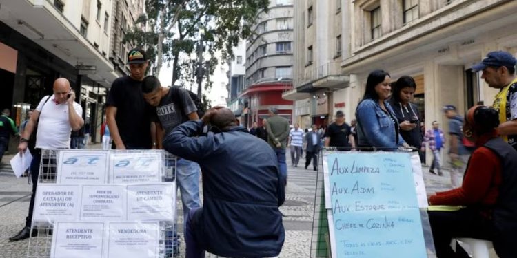 Brasil generó la menor cantidad de empleos formales desde la pandemia