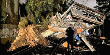 España sufrió un segundo choque de trenes que dejó un fallecido