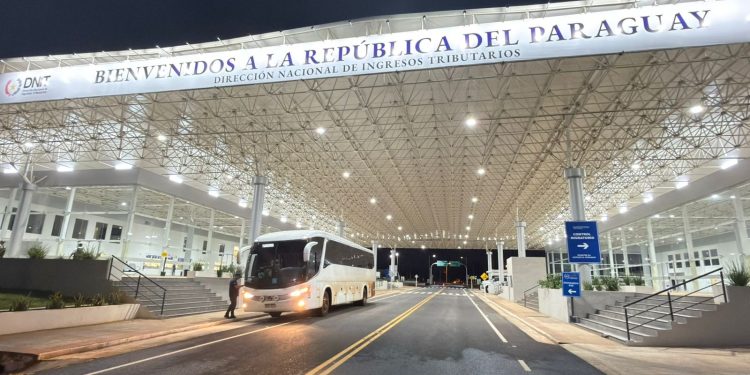 Buses turísticos ya utilizan el Puente de la Integración
