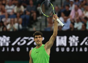 Un Alcaraz épico gana un partido dramático a Zverev y jugará su primera final en Australia