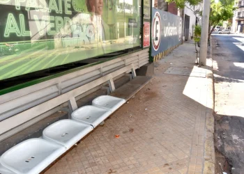 Analizan que buses dejen de pasar por Presidente Franco para cuidar el centro histórico