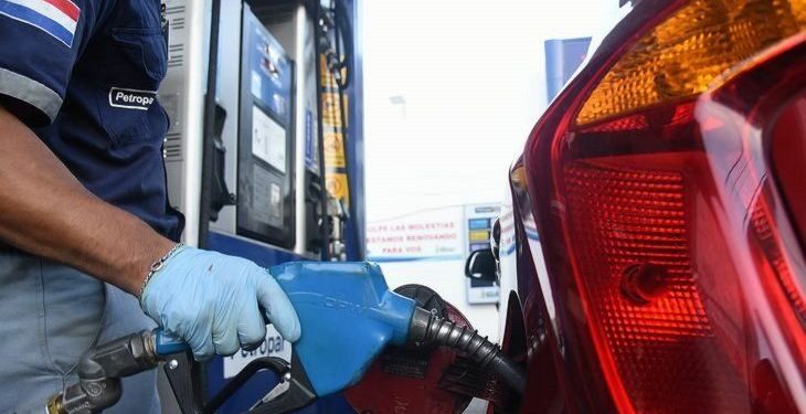 Petropar baja Gs. 250 el precio de sus combustibles