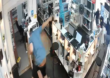 Investigan muerte de la comerciante en balacera entre su pareja y asaltante