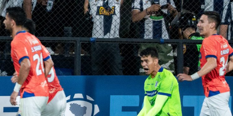 2 de Mayo elimina a Alianza Lima y se instala en la fase 2 de la Libertadores 2026