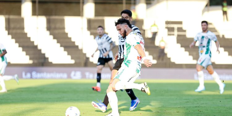 Libertad cayó de local ante Rubio Ñu y la hinchada se desquitó con «Chiqui»