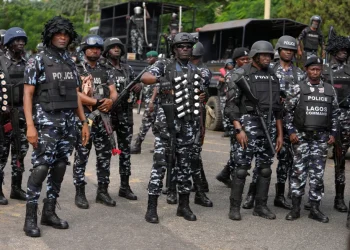 Hombres armados matan al menos a 13 personas en Nigeria