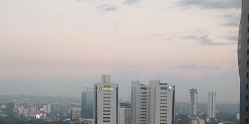 Asunción bajo una densa capa de humo tras diversos focos de incendio