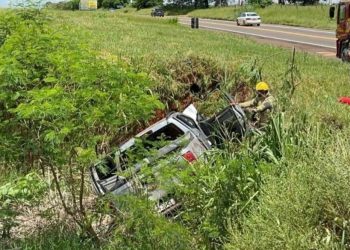 Camioneta con chapa paraguaya volcó en Brasil: un muerto y una herida
